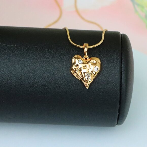"Textured Rose Gold Heart Pendant with Sparkling Crystal Accents, XPPT1522 - Picture 4 of 13